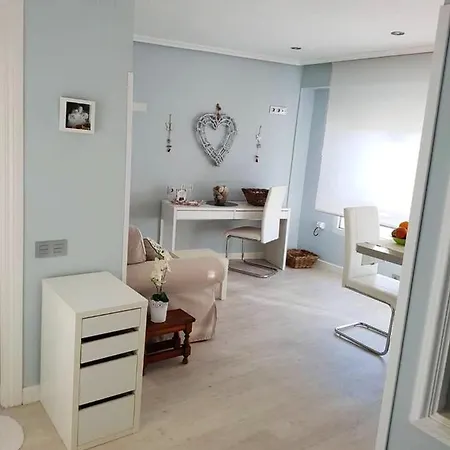 With One Bedroom In With Wifi アパート