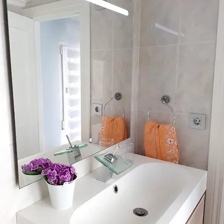 アパート With One Bedroom In With Wifi *