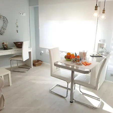 アパート With One Bedroom In With Wifi