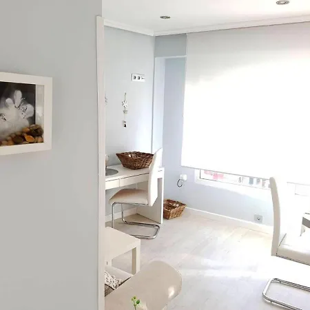 With One Bedroom In With Wifi アパート