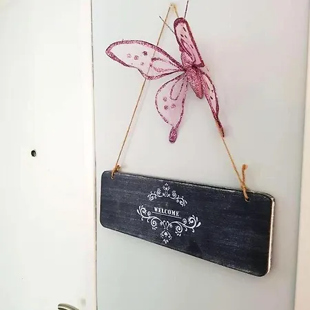 With One Bedroom In With Wifi アパート ヒホン